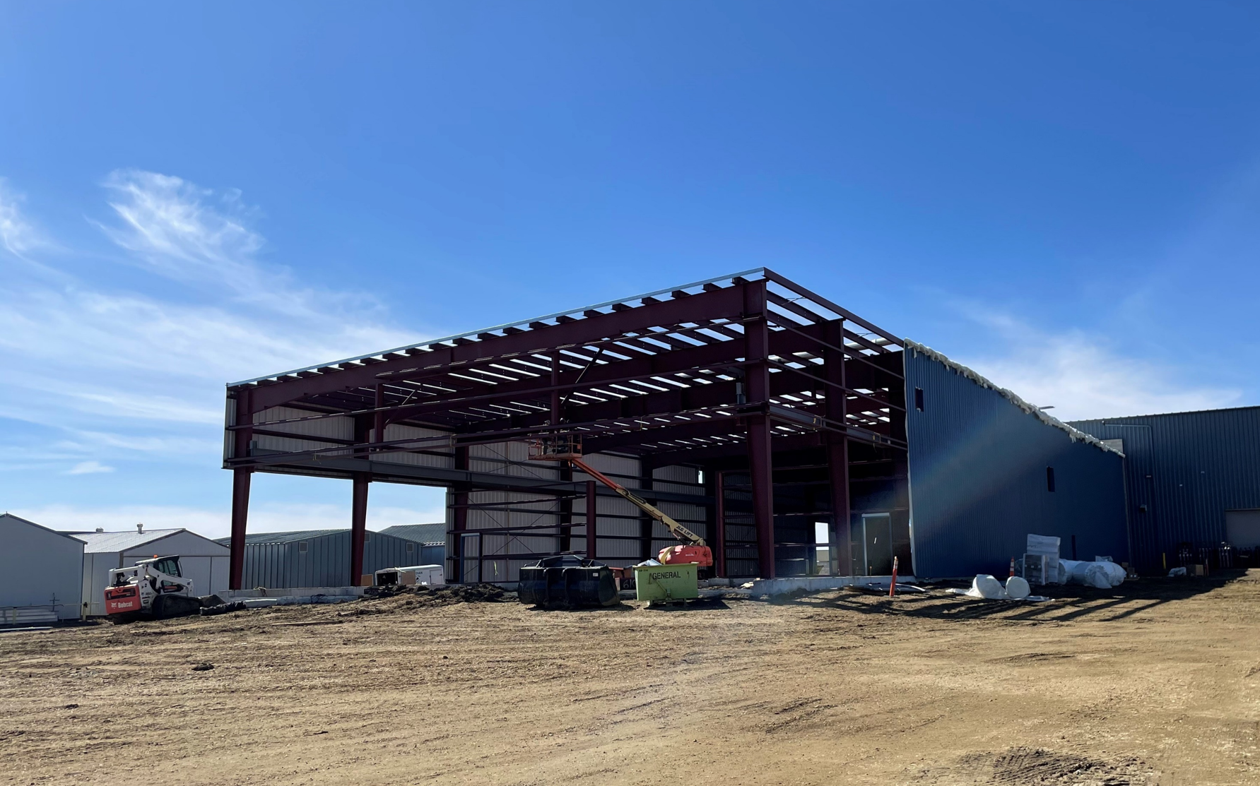 Makloc rigid frame steel building under construction